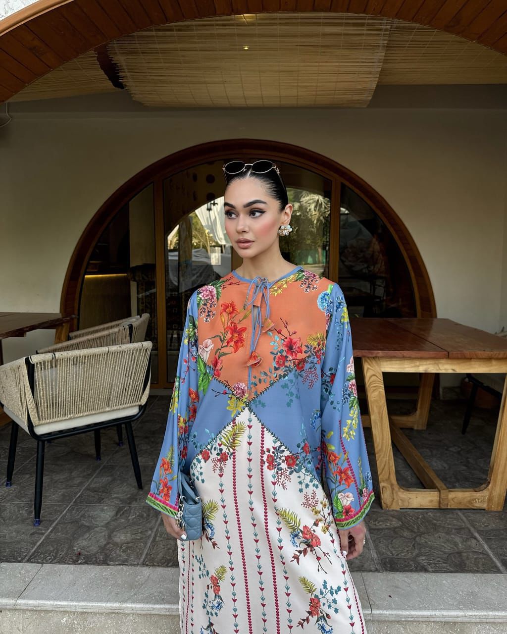 Noor-e-Haya 2-Piece Kurta & Trouser Set