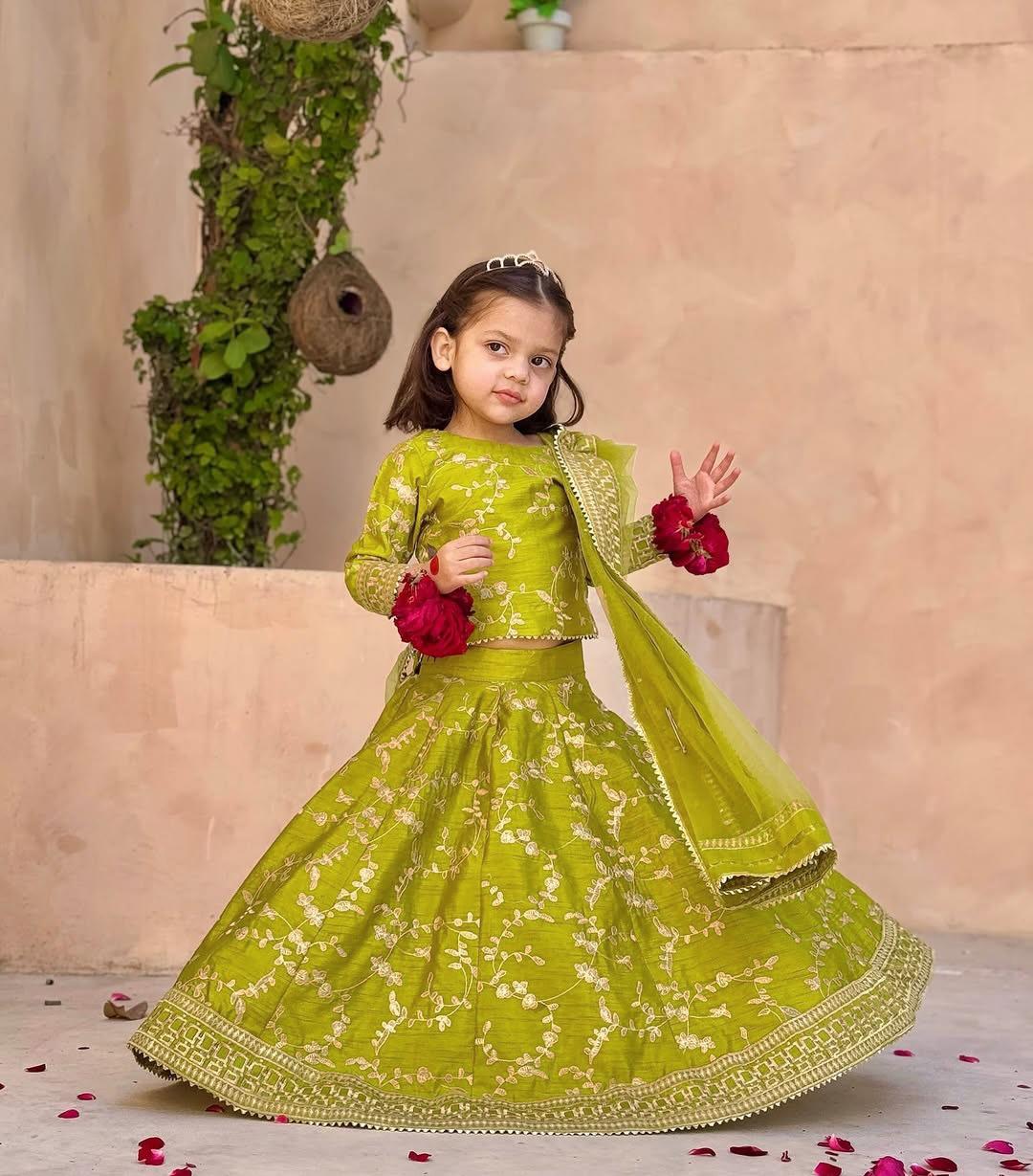 Zar-e-Mehak 3-Piece Embroidered Kids Suit