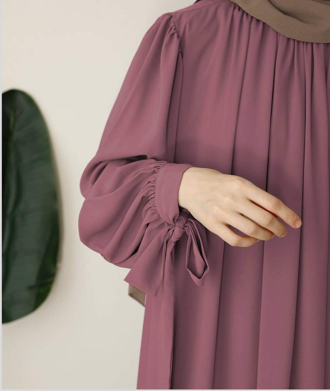 Zeyraa Lavender Abaya with Stoller