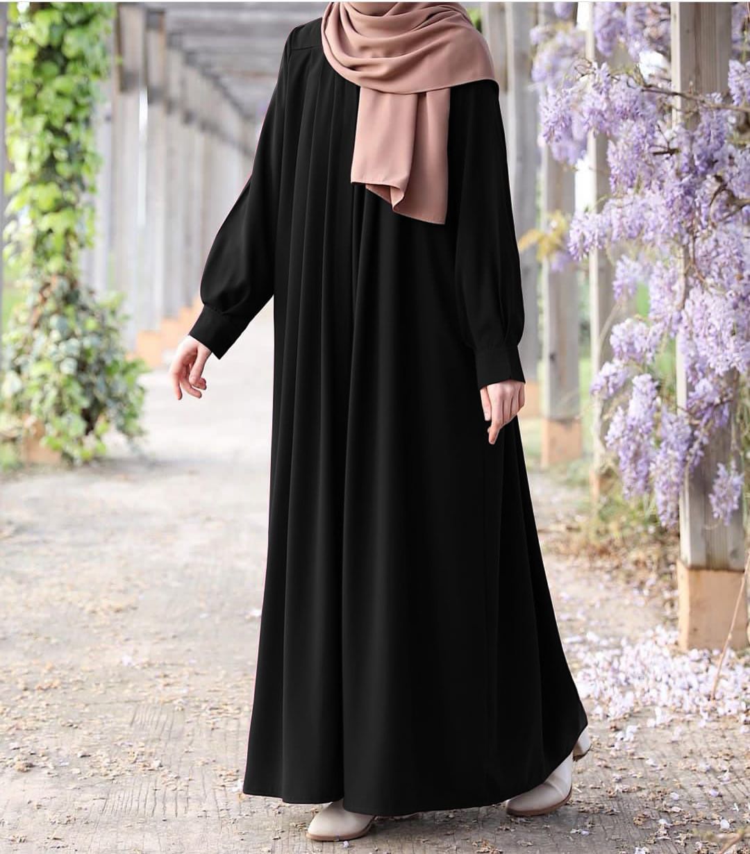 Gulraiz Abaya with Stoller