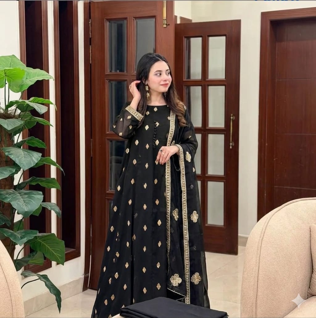 Husn Ara 3-Piece Embroidered Suit