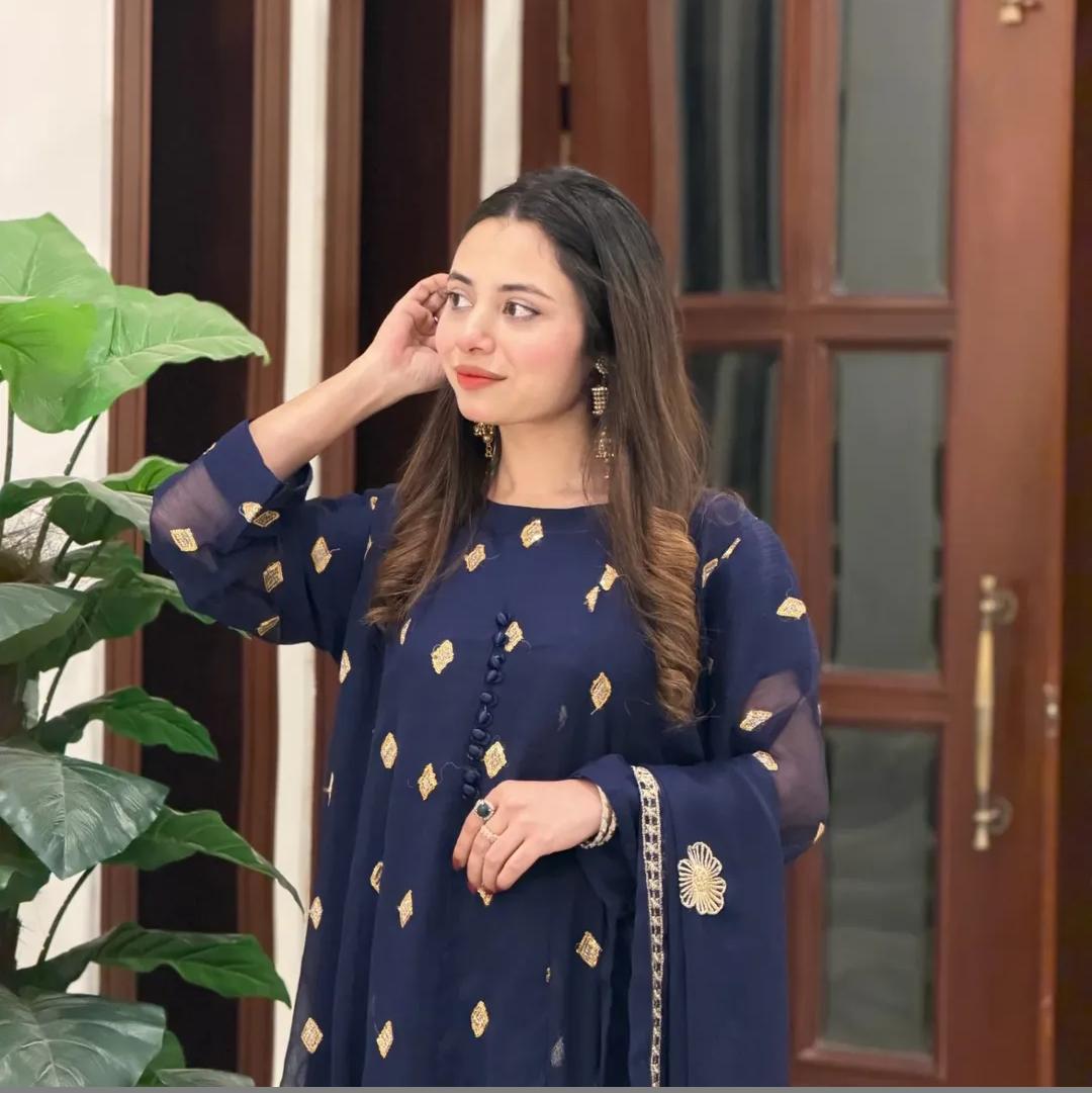 Husn Ara 3-Piece Embroidered Suit