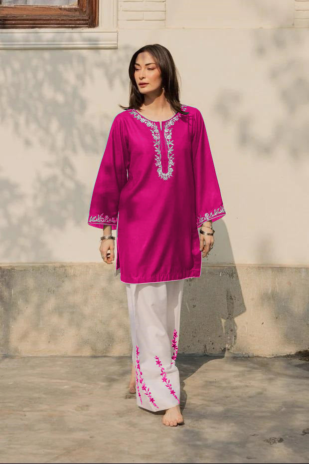 Husn-e-Zar 2-Piece Embroidered Suit