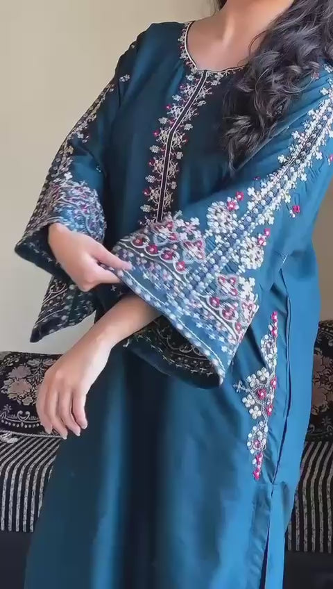 Zeenat-e-Jahan 3-Piece Embroidered Suit