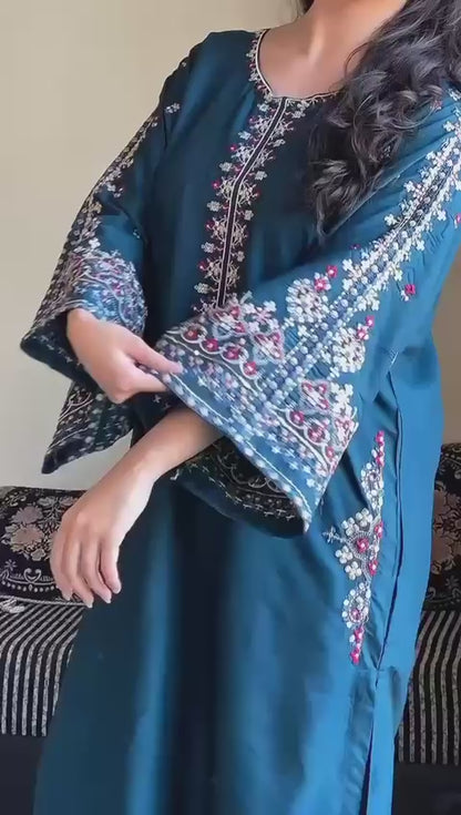 Zeenat-e-Jahan 3-Piece Embroidered Suit