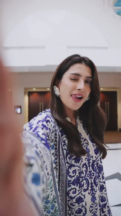 Gul-e-Raaz 2-Piece Kurta & Trouser Set