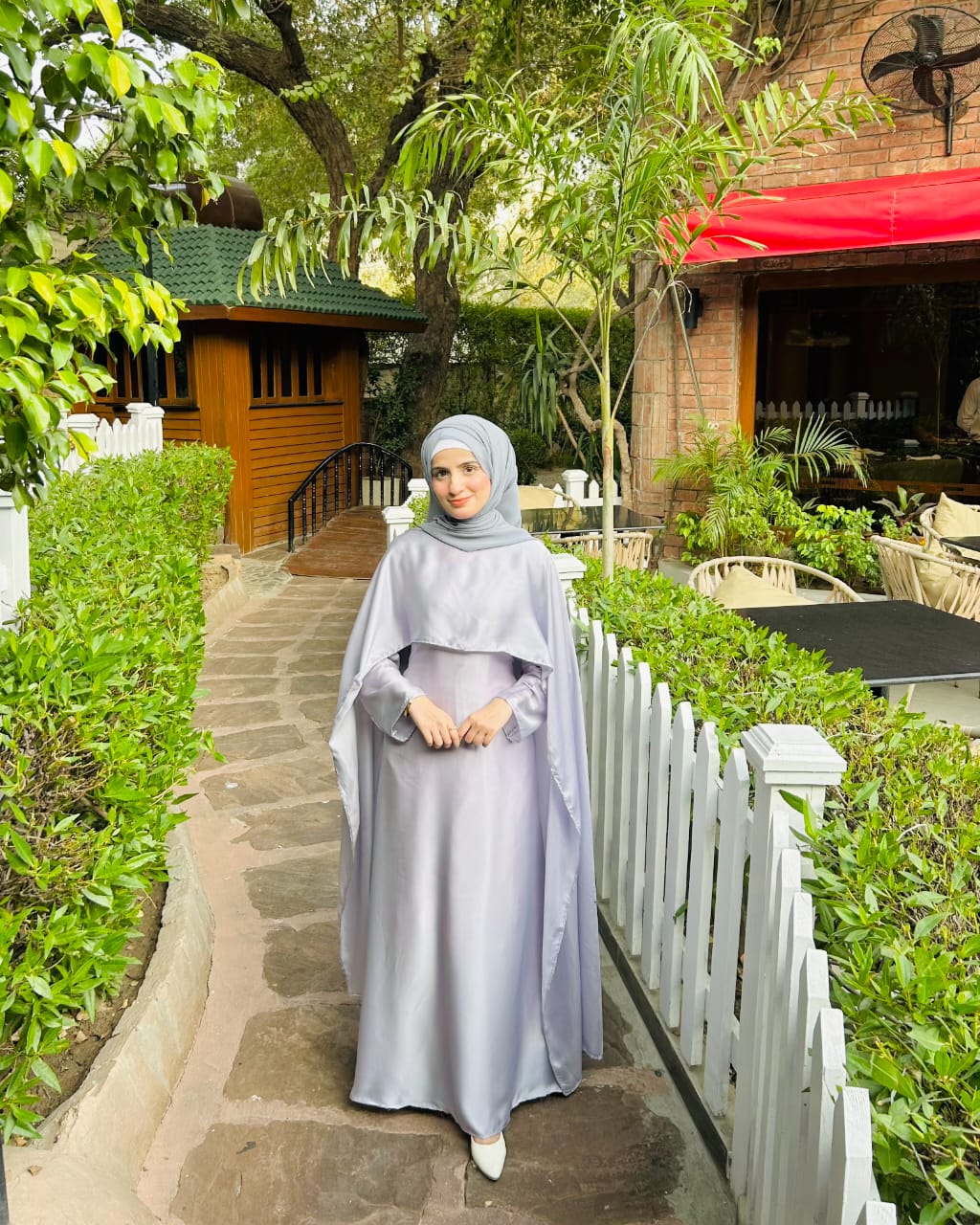Nikhaar Maxy Abaya with Cape