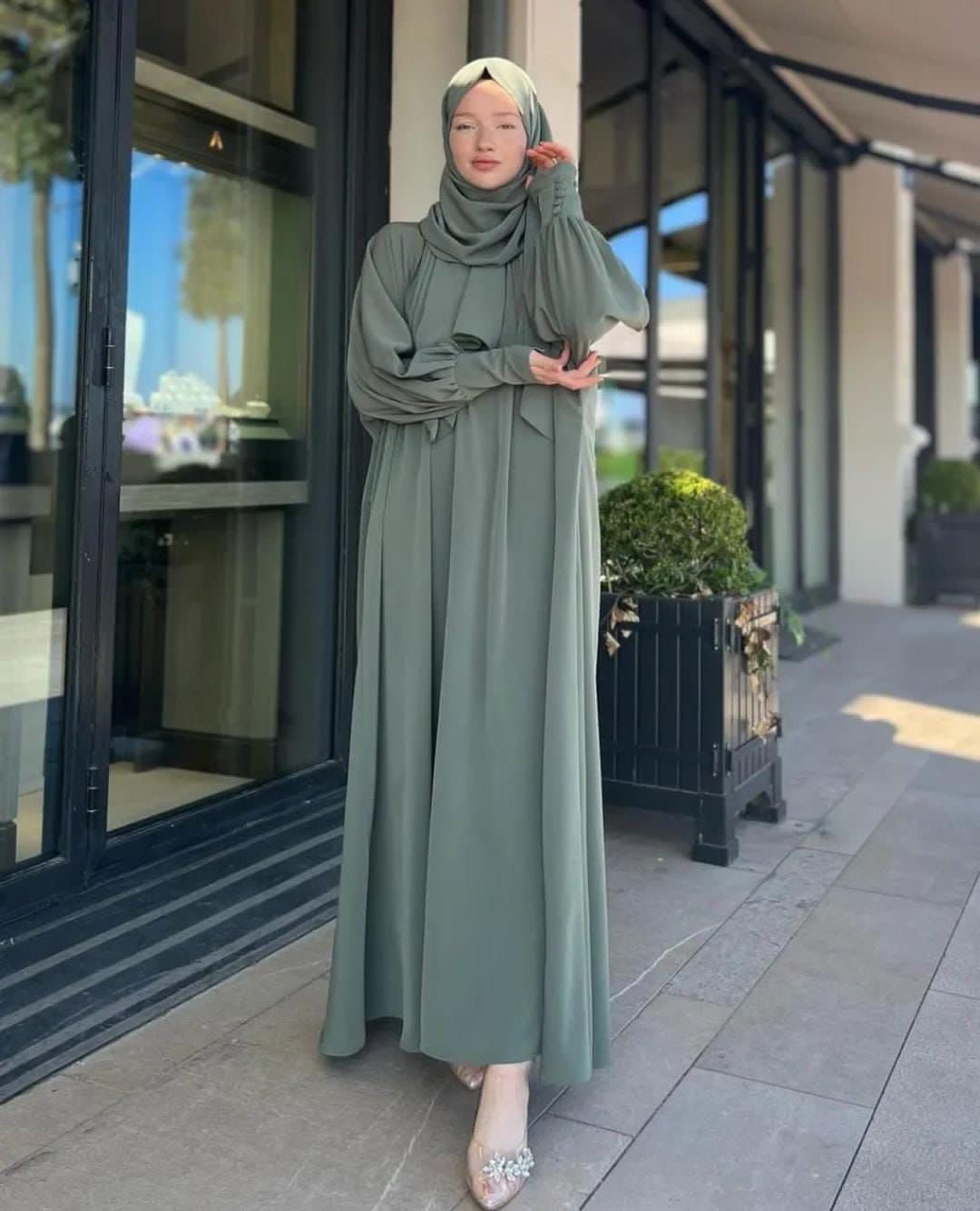 Zarqaa Abaya with Stoller