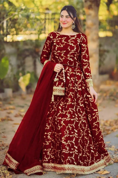 Raqs-e-Noor 3-Piece Embroidered Suit