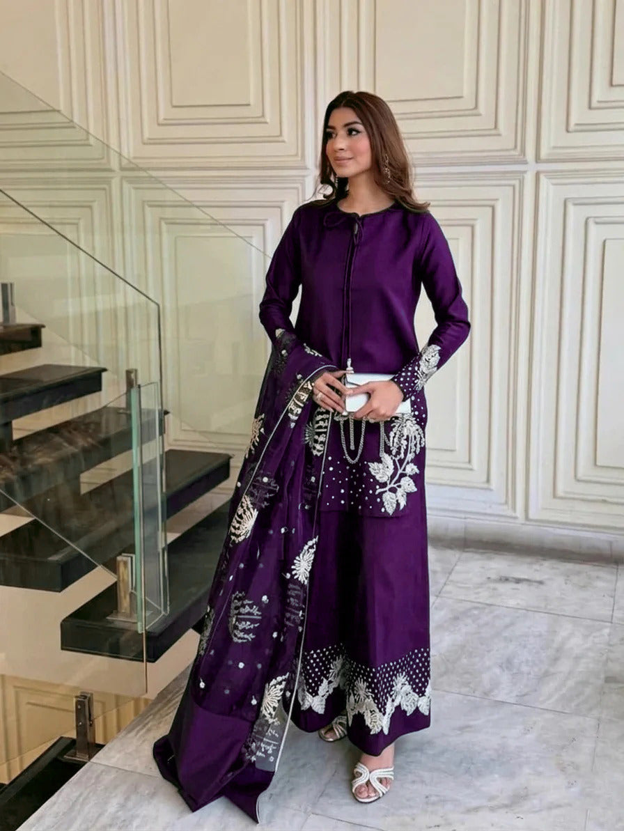 Heer 3-Piece Embroidered Suit