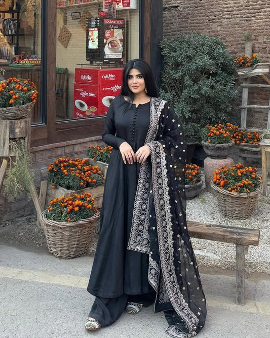 Shahkaar 3-Piece Maxy With Embroidered Dupatta