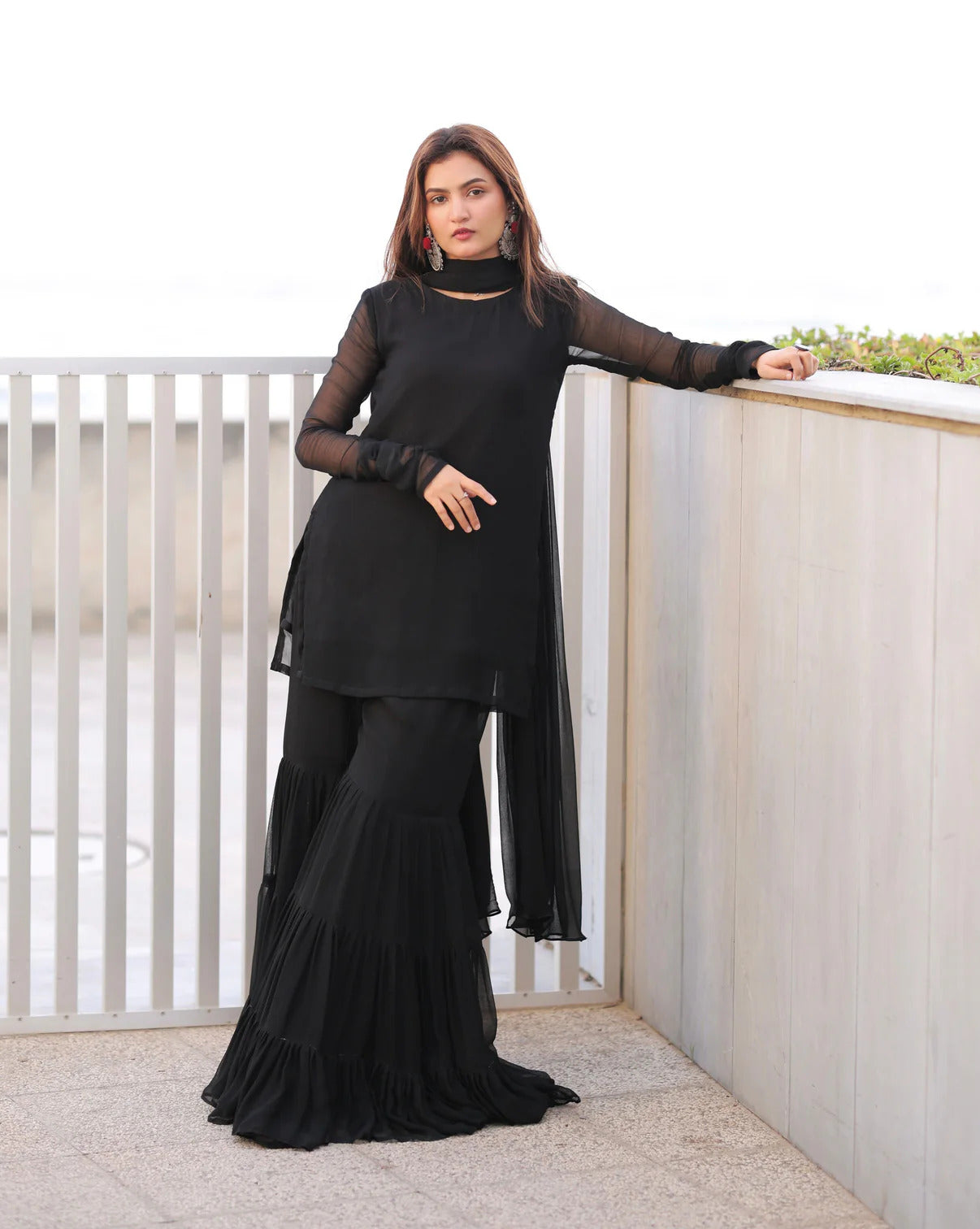 Malka-e-Husn 3-Piece Suit