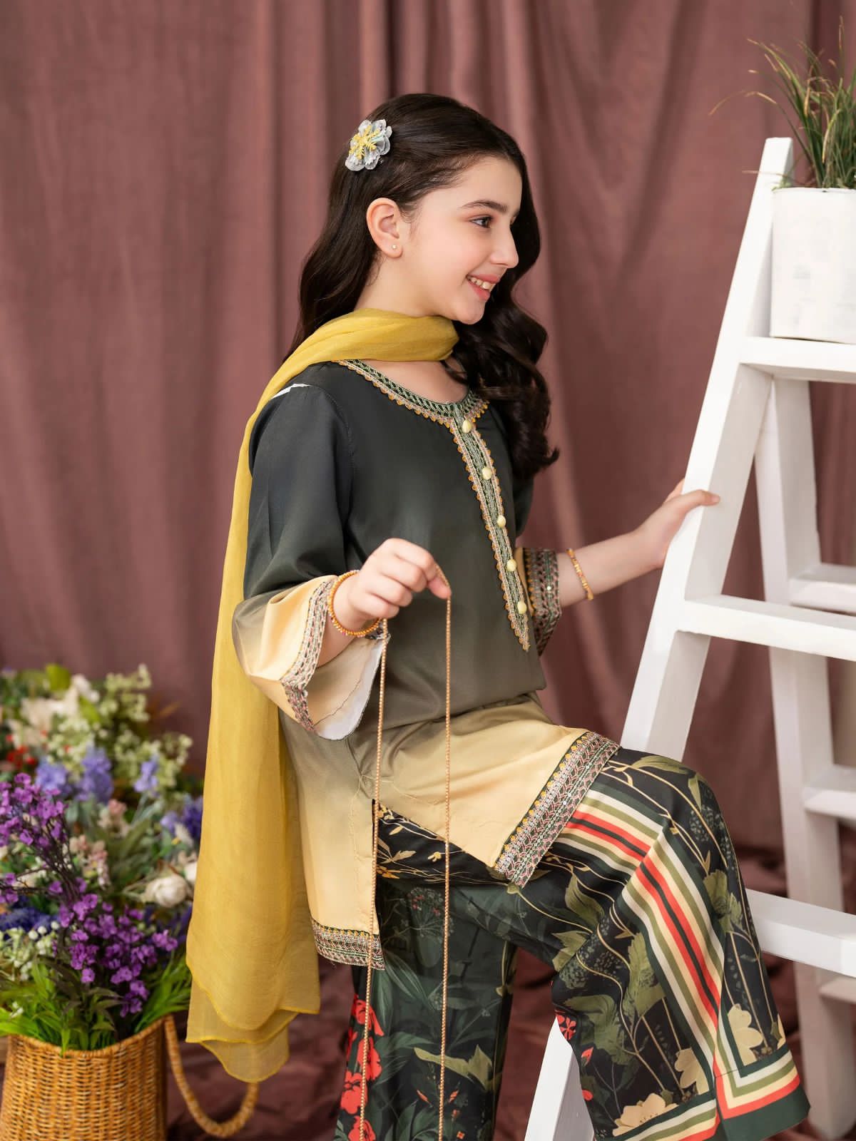 Rang-e-Noor 3-Piece Kids Suit