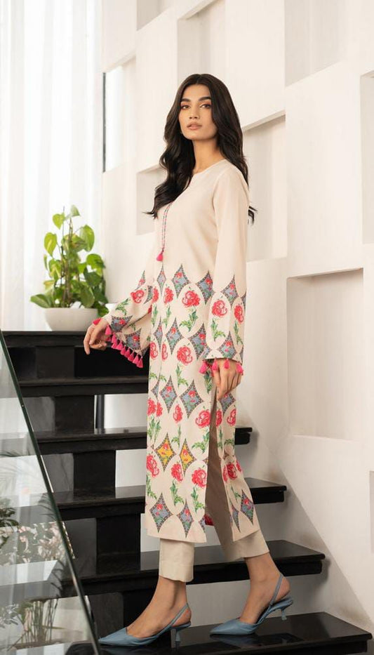 Noor-e-Siyah 2-Piece Kurta & Trouser Set