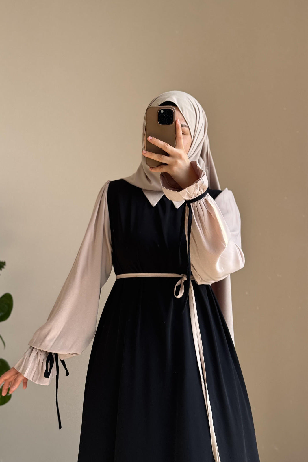 Hayat Abaya with Stoller