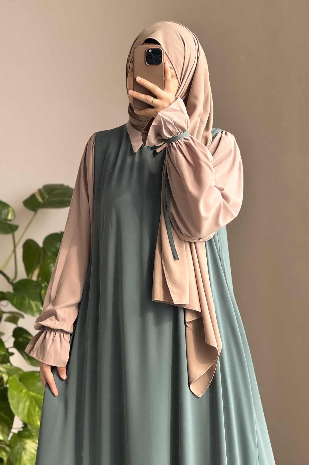 Hayat Abaya with Stoller