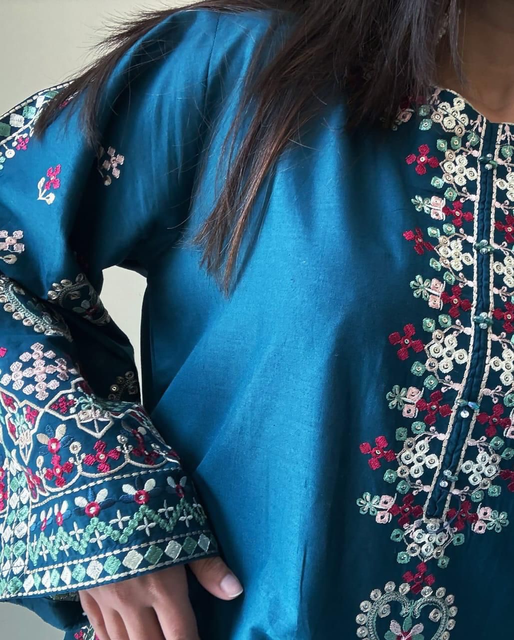 Zeenat-e-Jahan 3-Piece Embroidered Suit