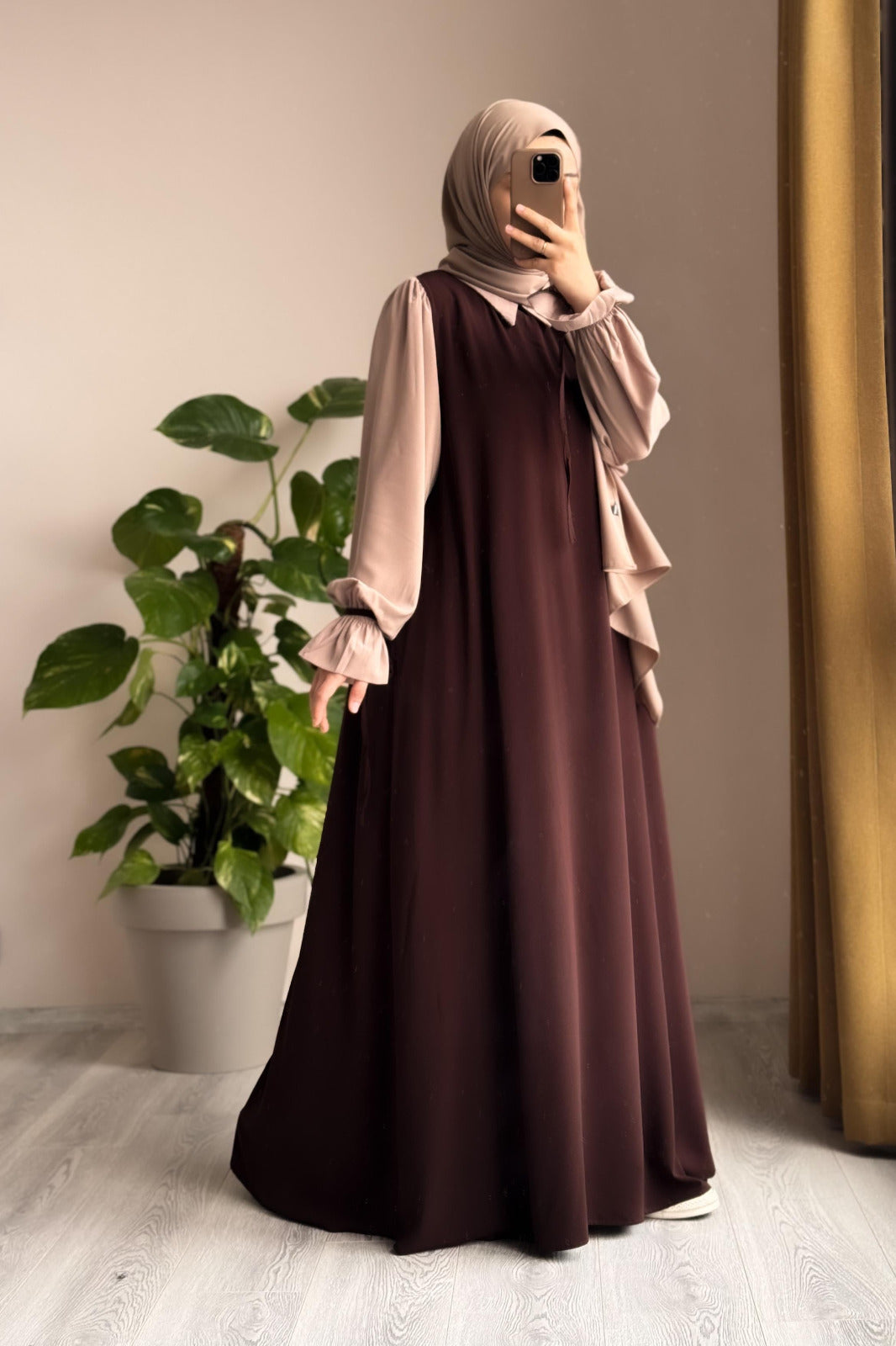 Hayat Abaya with Stoller
