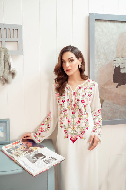 Hoor-e-Zeba Kurta & Trouser Set