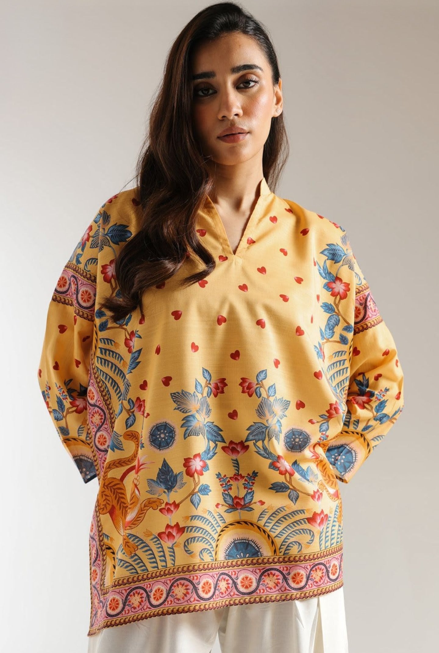 Naqsh-e-Hina Digital Print Kurti