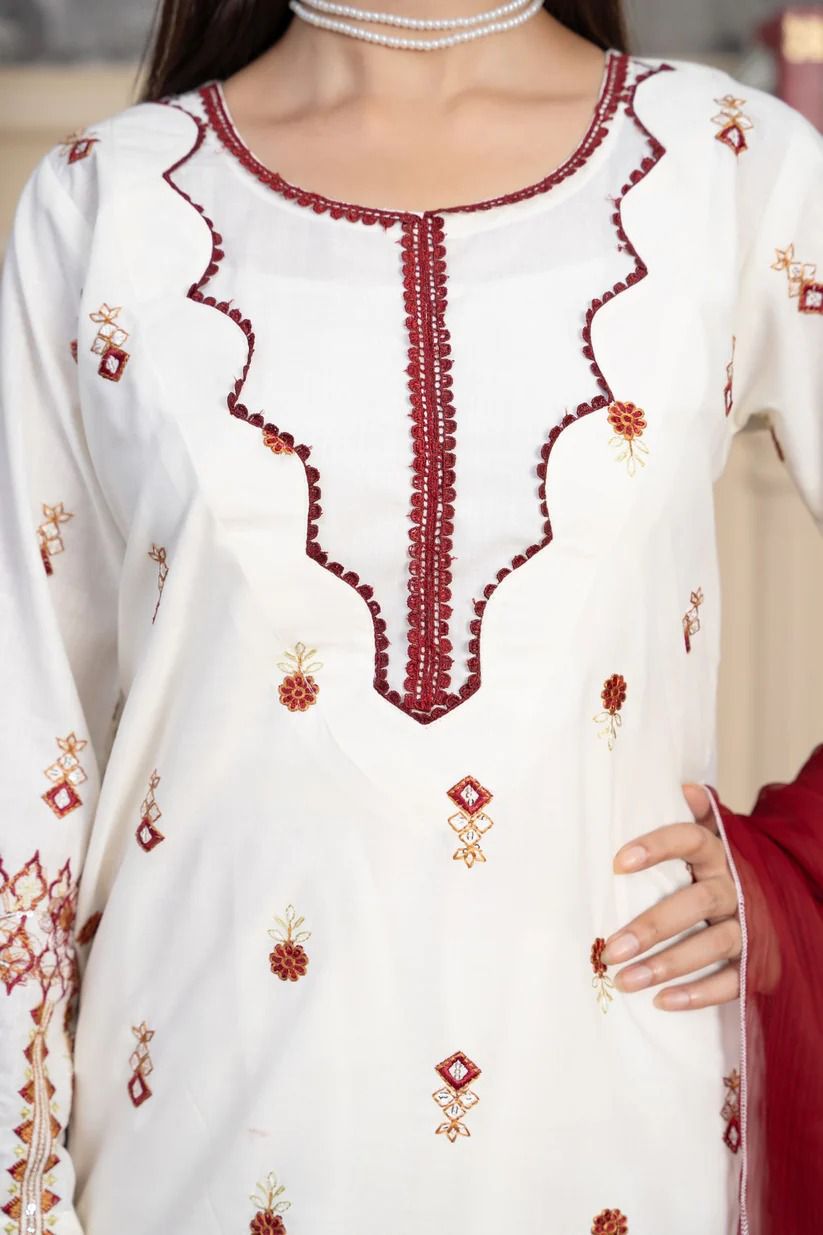 Noor-e-Husn 3-Piece Embroidered Suit