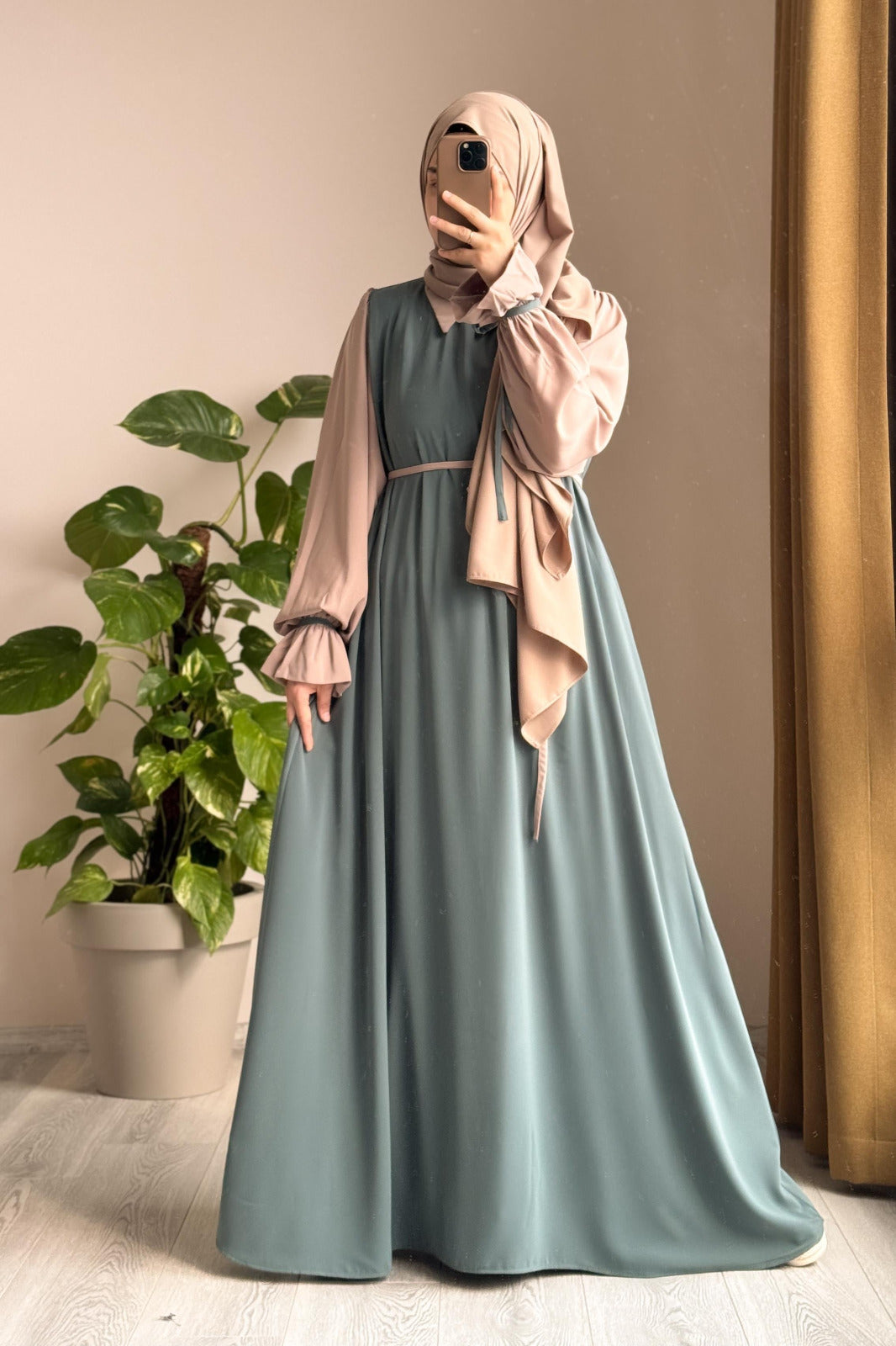Hayat Abaya with Stoller